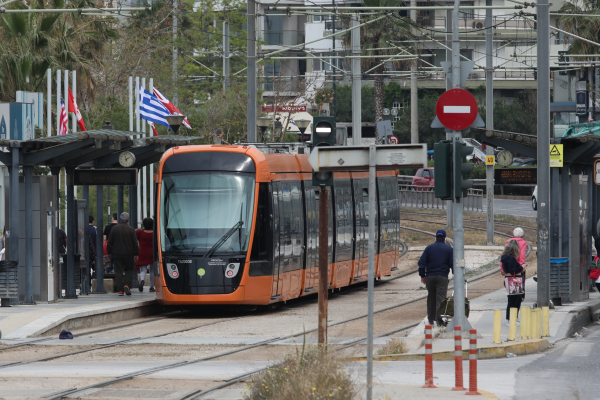 Τραμ: Eπανέρχεται η επέκταση ωραρίου λειτουργίας - Τι ισχύει για τα Σαββατοκύριακα