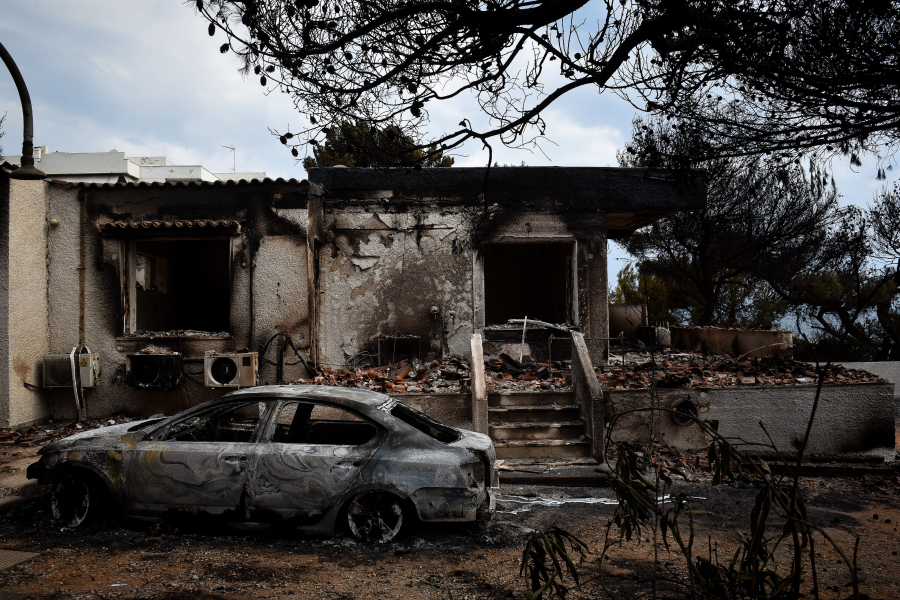 Μάτι: Εικόνες αποκάλυψης περιγράφουν στο δικαστήριο οι μάρτυρες, «ανέσυραν μια γυναίκα, της έκαναν ανάνηψη, δεν τα κατάφερε»