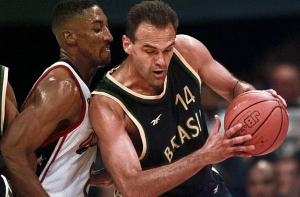 Πέθανε ο Βραζιλιάνος θρύλος του μπάσκετ Όσκαρ Σμιντ, στα 68 του