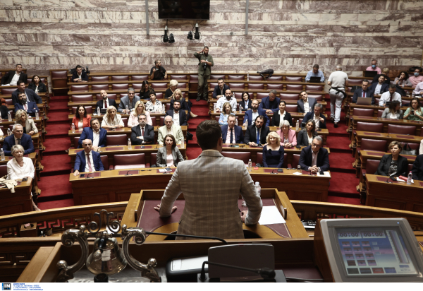 Μαίνεται ο «ρουκετοπόλεμος» στον ΣΥΡΙΖΑ