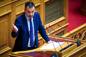 Ποιοι είναι οι 5+2 βουλευτές που θα αποχωρήσουν από τη Νέα Αριστερά