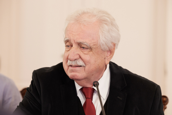 Μπένος μετά