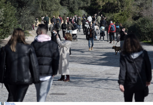 Επέλαση του κορονοϊού με 2147 κρούσματα - Οριστική η νέα παράταση στο lockdown, «βράζει» η Αθήνα με πάνω από 1000 μολύνσεις