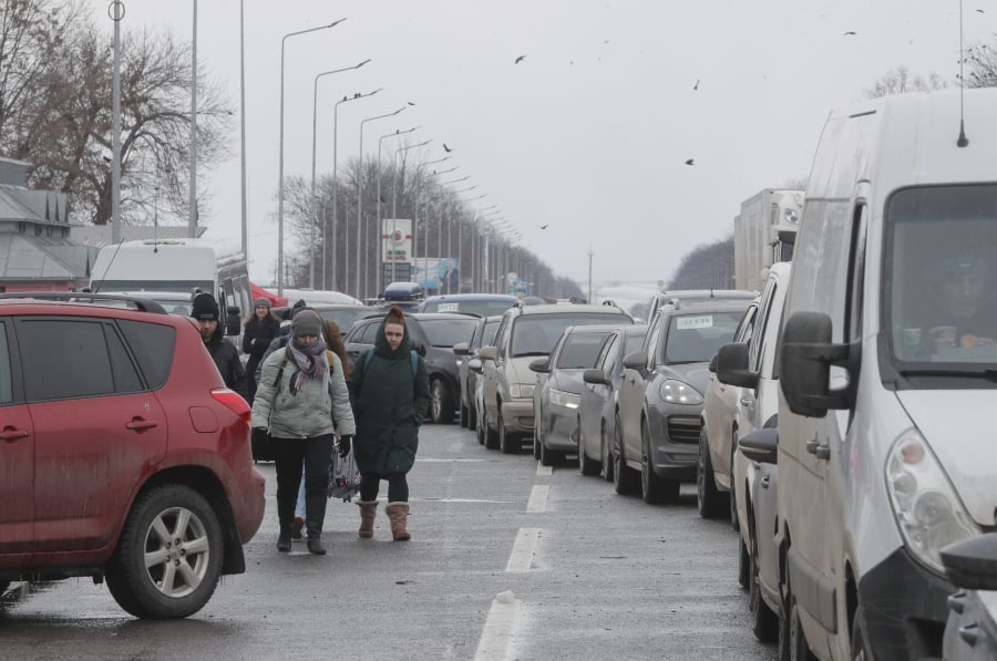 Η Μόσχα θα ανοίγει κάθε μέρα ανθρωπιστικούς διαδρόμους προς τη Ρωσία για Ουκρανούς αμάχους