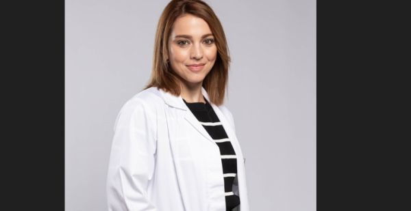 Ο Γιατρός - Έλενα Μεγγρέλη: Η ψυχολόγος που καθορίζει την τύχη του Αντρέα στο νοσοκομείο