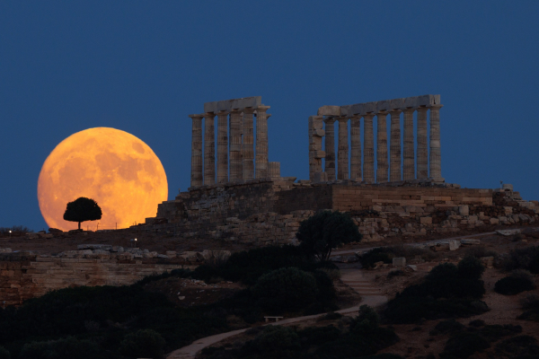 Ασύλληπτης ομορφιάς η Πανσέληνος Ιουλίου 2024 - Δείτε εικόνες