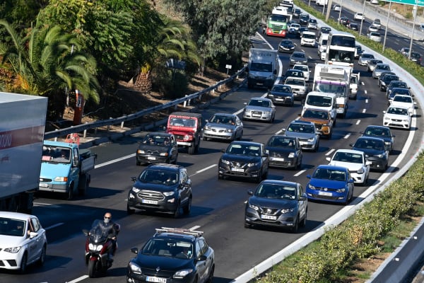 Μεγάλη αύξηση στις ταξινομήσεις των νέων αυτοκινήτων τον προηγούμενο μήνα