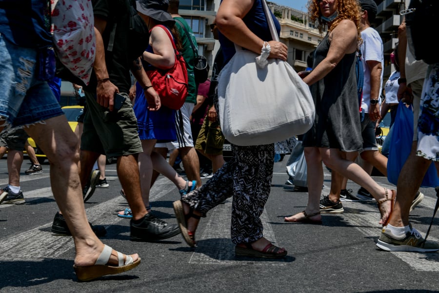 Τα 315 από τα 633 κρούσματα σήμερα στην Αττική