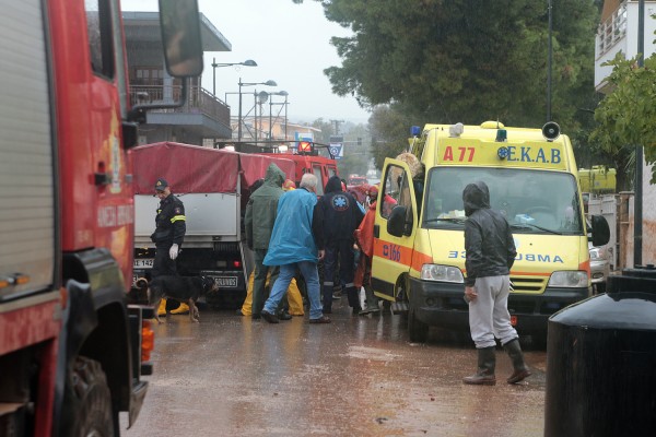 13 συλλήψεις για πλιάτσικο στις πληγείσες περιοχές