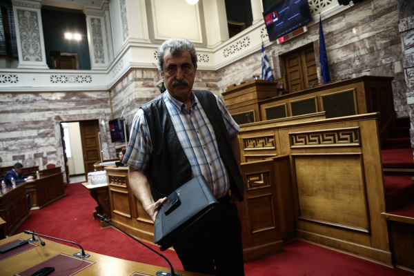 Πέντε μέλη της ΚΕ του ΣΥΡΙΖΑ: Άμεση αναίρεση της διαγραφής Πολάκη και μέτρα για τους διαφωνούντες!